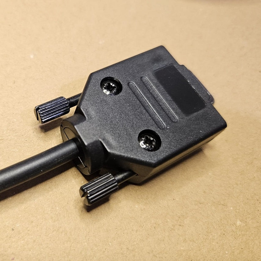 8 pin mini DIN to HD-15 Adapter (hidden)